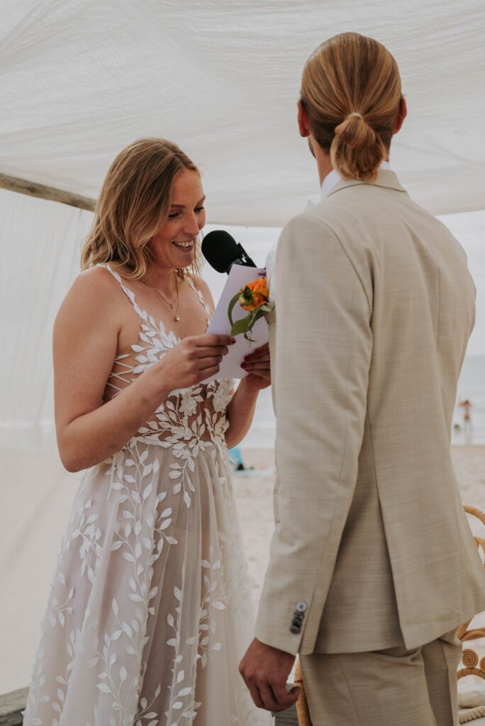 Strandhochzeit in Castricum aan Zee – echte Nähe beim Ja-Wort